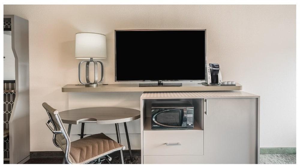 Holiday Inn Roanoke Airport - Conference Ctr By Ihg Eksteriør billede